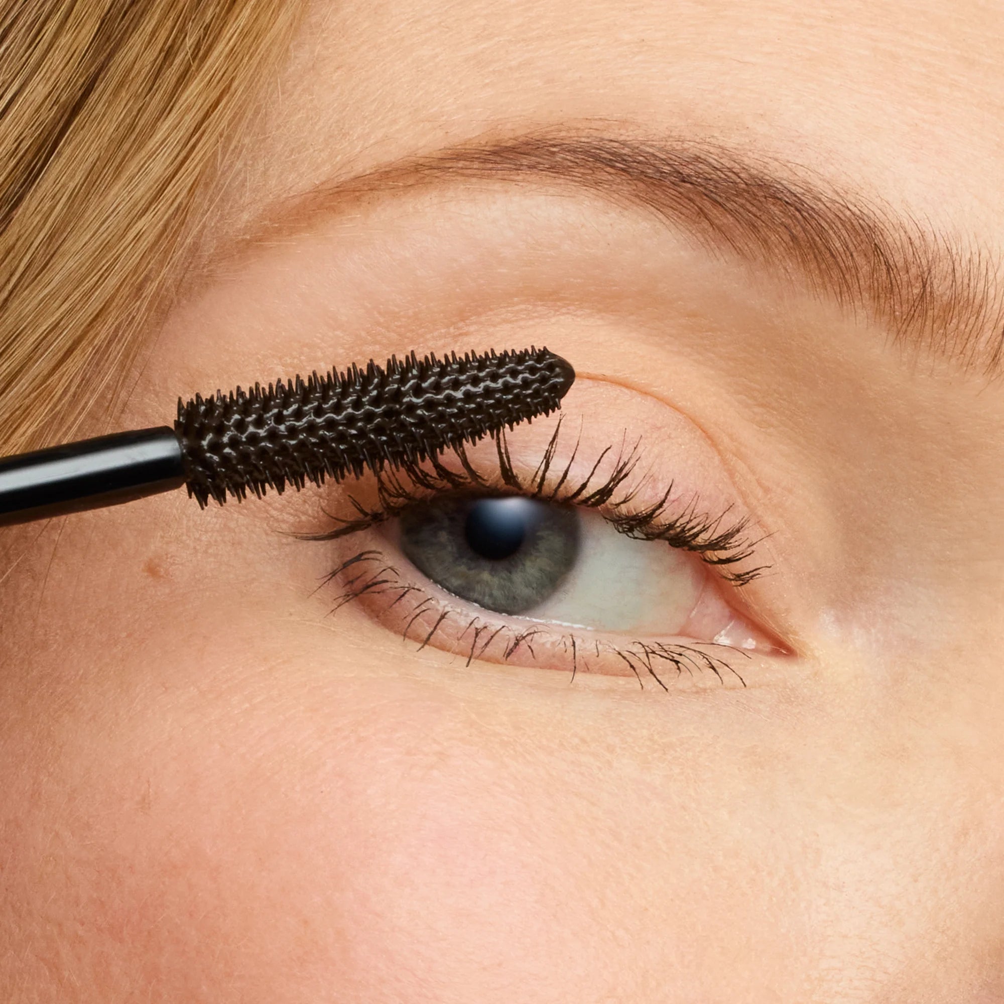 Jane Iredale Lash Fixation Tubing Mascara – Length & Definition